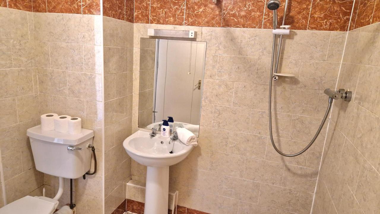 Glen Abhainn Standard Budget Accommodation Athlone Dış mekan fotoğraf